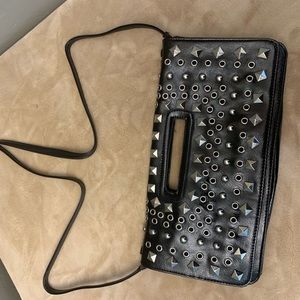 Black Clutch